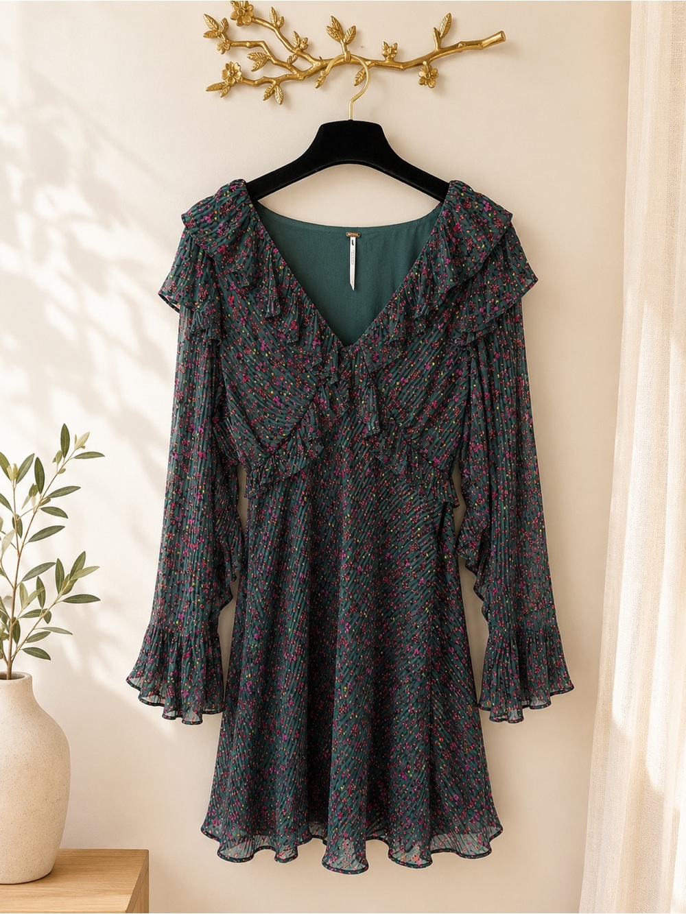 Free People Sweetest Thing Emerald Green V Neck Ruffle Mini Dress Size 4